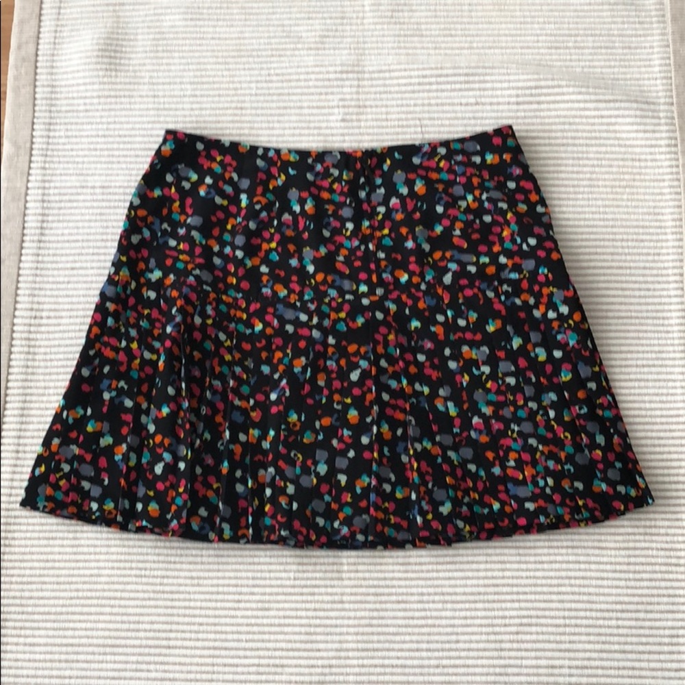 Hinge Skirt - Picture 2 of 2